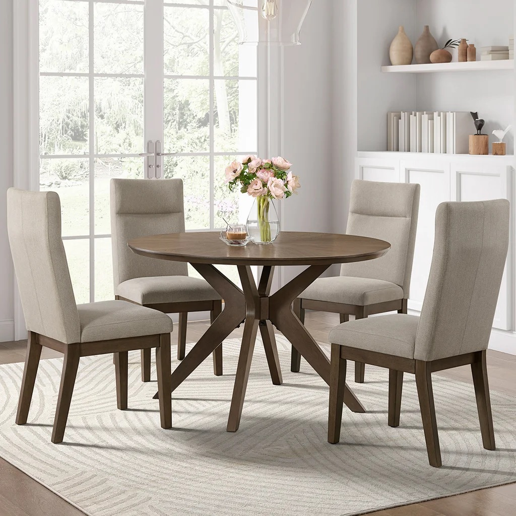 Sophie 48 in Round Dining Table + 4 Chairs